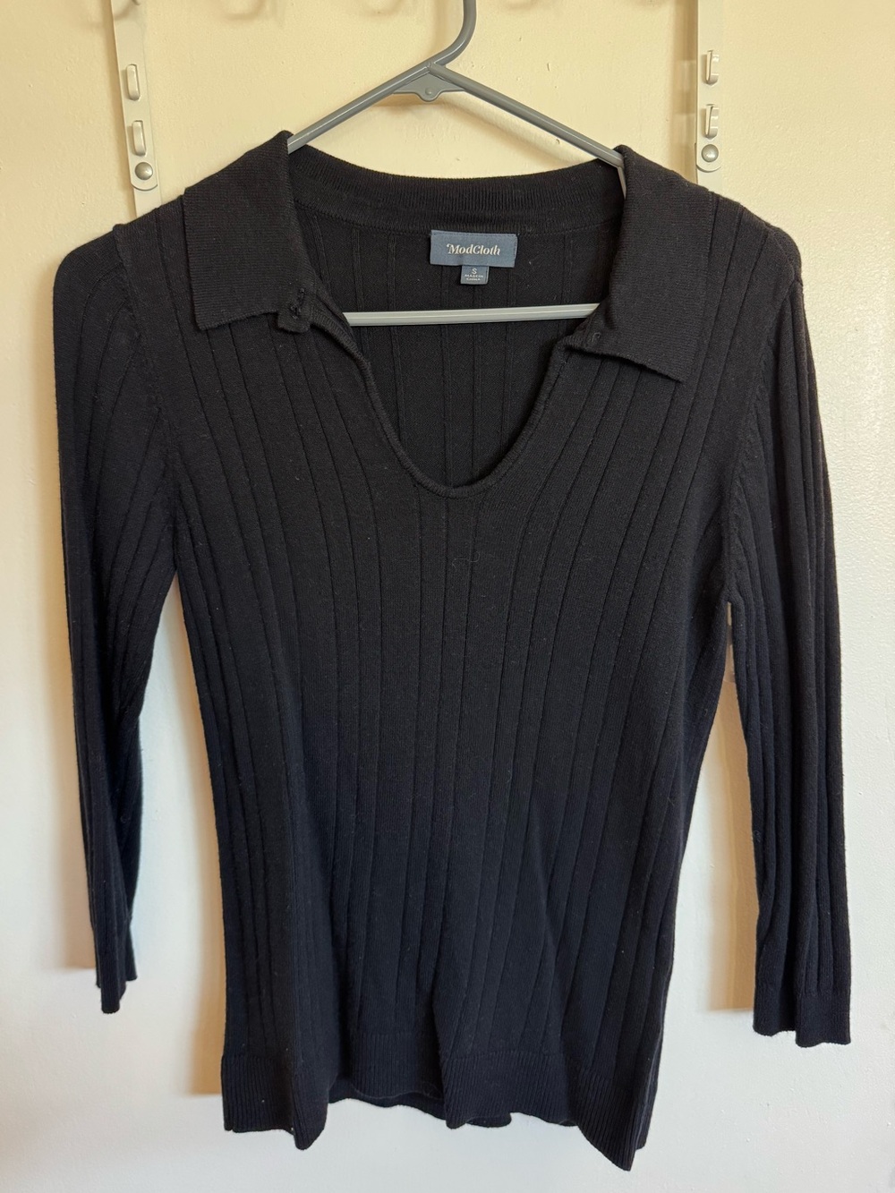 ModCloth Black Ribbed V-Neck Sweater with Collar